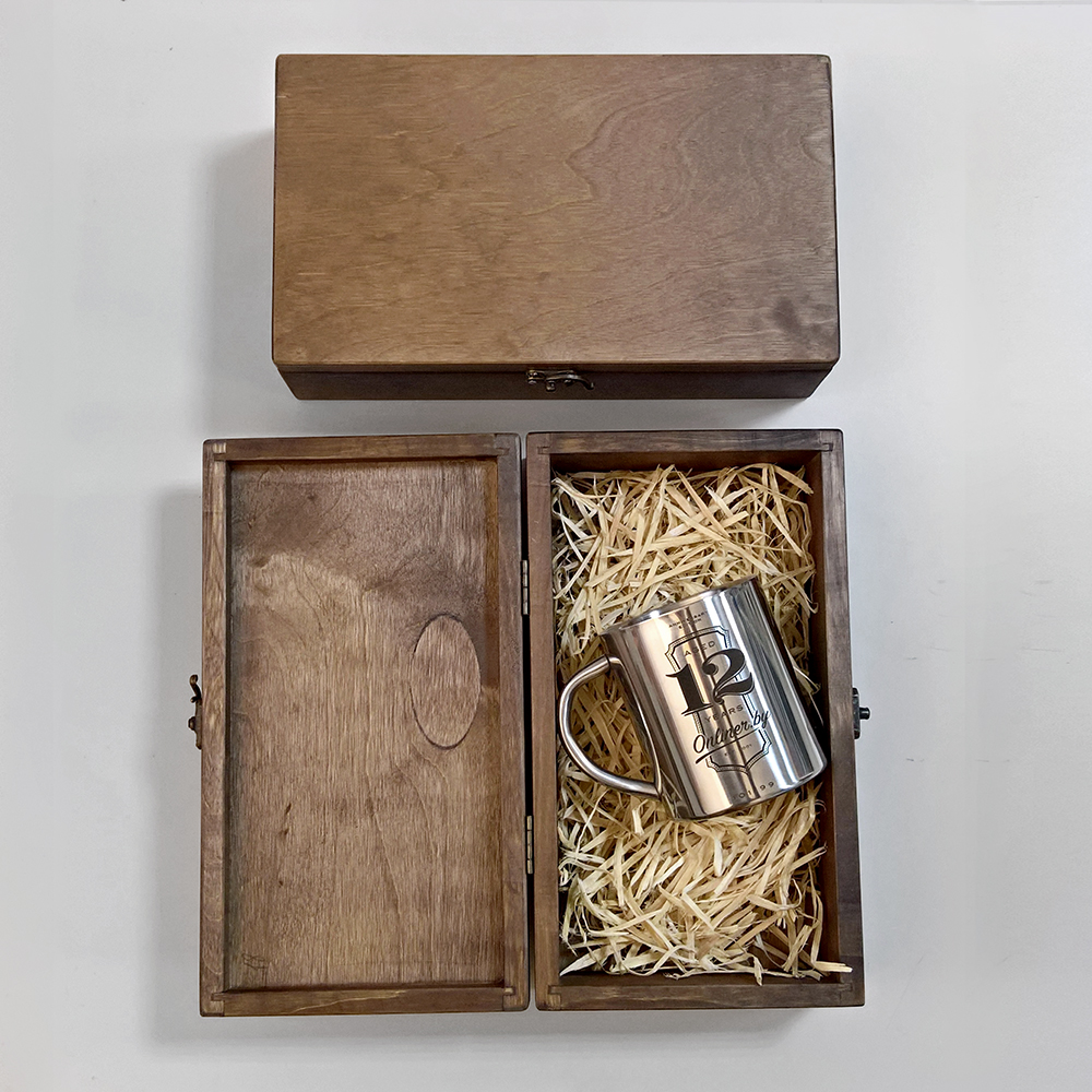 брендированная коробка для подарка